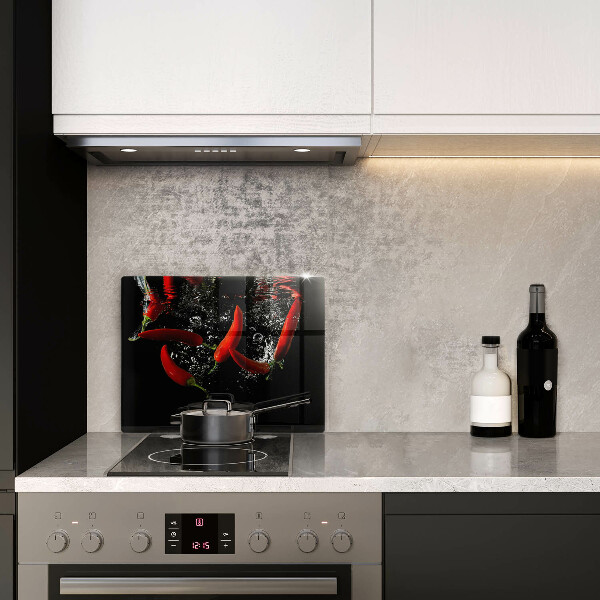 Sklenená doska na krájanie Chilli papričky vo vode