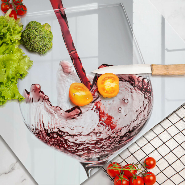 Sklenená doska na krájanie červené víno