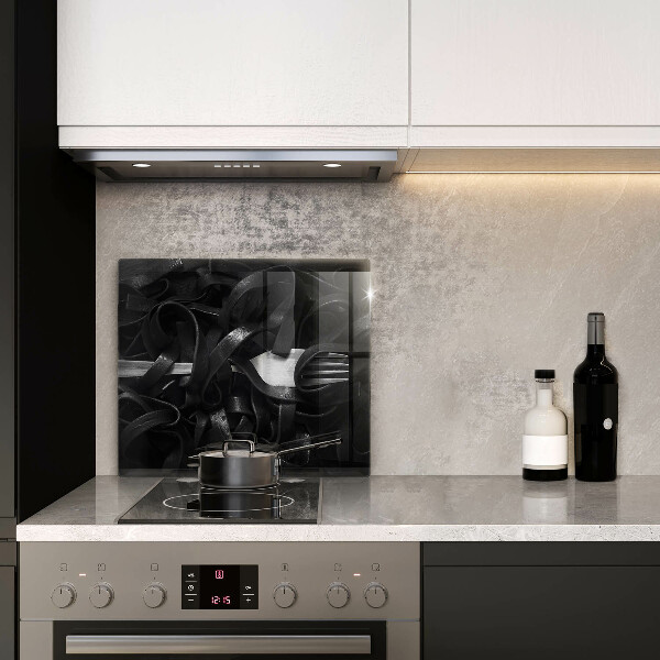 Sklenená doska na krájanie Čierne cestoviny Tagliatelle