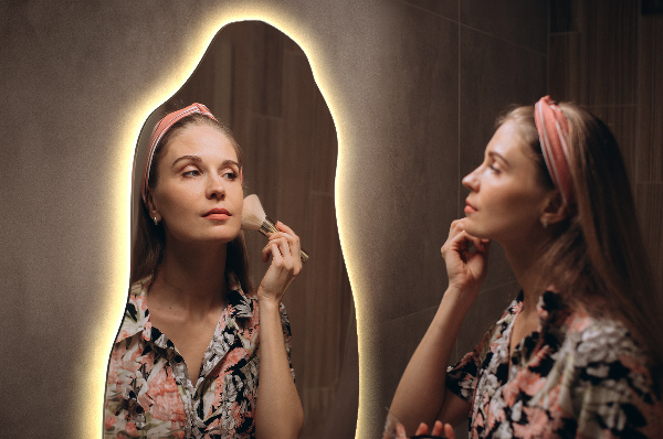 Asymetrické zrkadlo s led osvetlením módne 50x100 cm