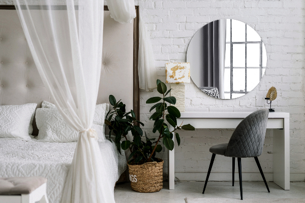 Okrúhle moderné zrkadlo bez rámu fi 60 cm