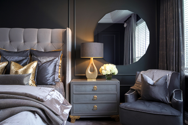 Polygonálne zrkadlo s jedinečným dizajnom 60x60 cm