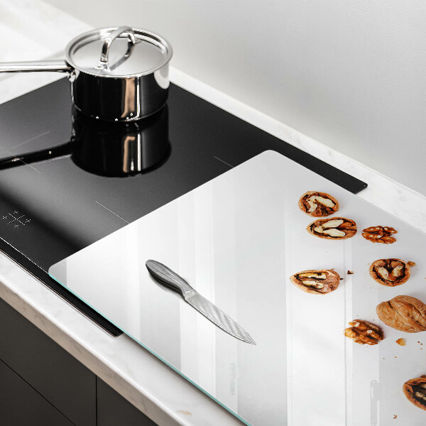 Tvrdené sklo za varnú dosku Orechy na bielom pozadí