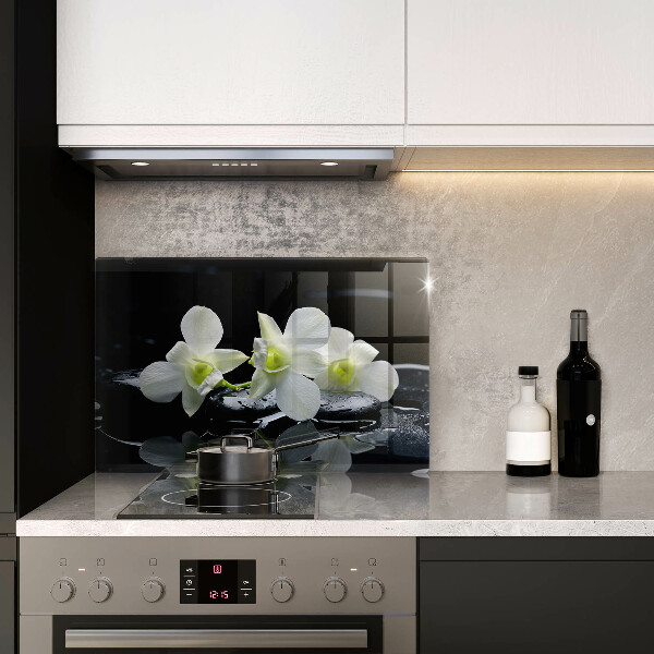 Sklo za varnú dosku Biele kvety v zenovej vode