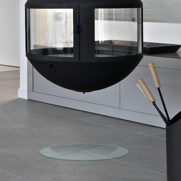 Okrúhla polopriehľadná podložka pod krb fi50 cm