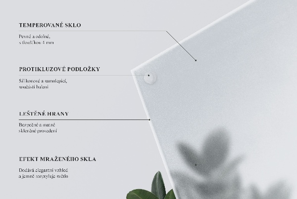 Štvorcová polopriehľadná doska na stôl