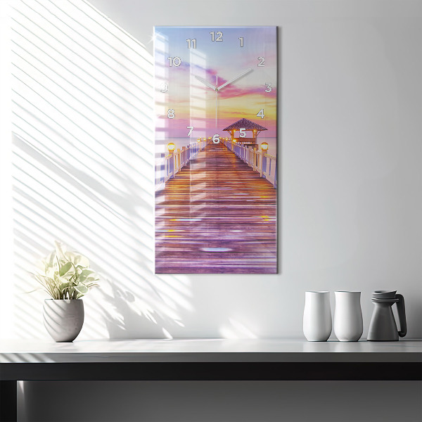 Vertikálne hodiny Most v prístave večer