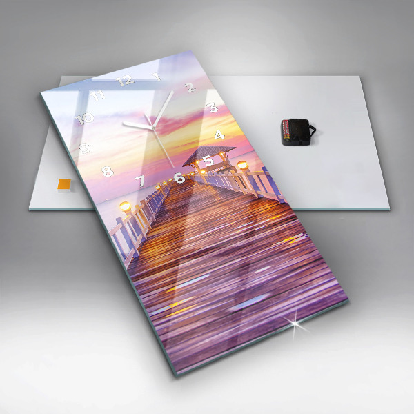 Vertikálne hodiny Most v prístave večer