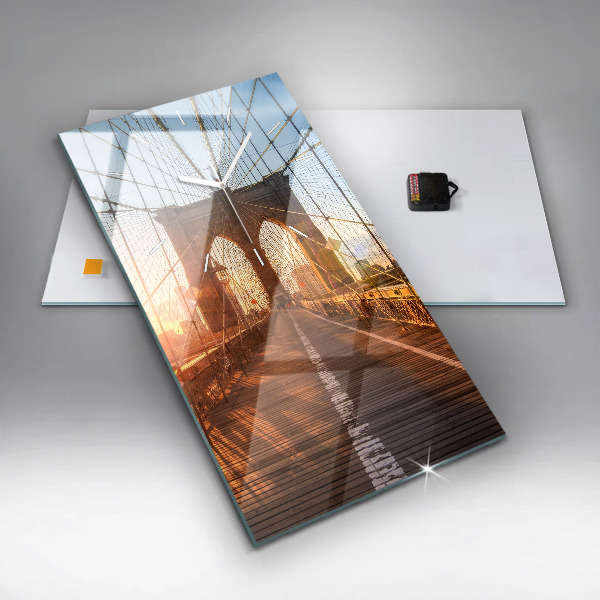 Vertikálne hodiny Brooklynský most NYC