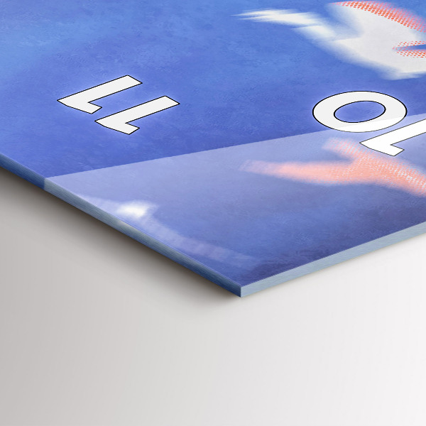 Vertikálne hodiny Chlapec s krídlami