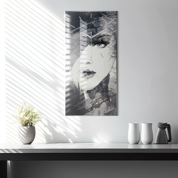 Vertikálne hodiny Žena – akvarely