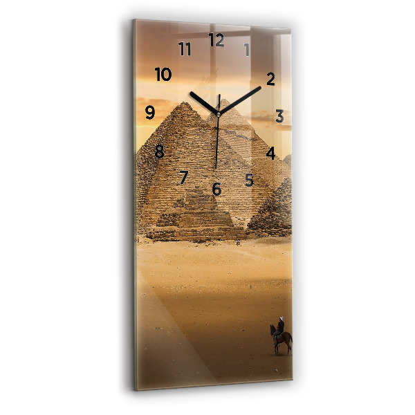 Vertikálne hodiny Pyramídy a západ slnka