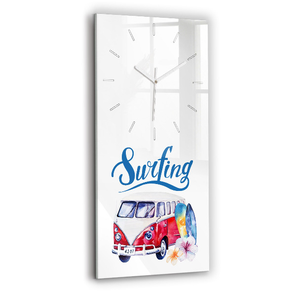 Vertikálne hodiny Auto a nápis Surfing