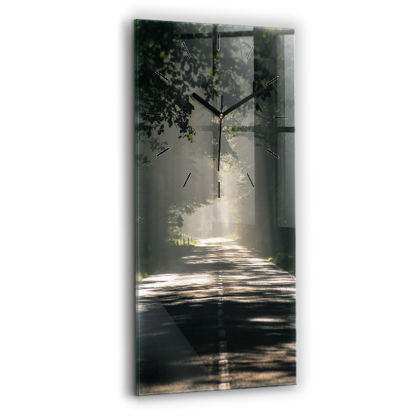 Vertikálne hodiny Lesná cesta a pruhy slnečného svetla