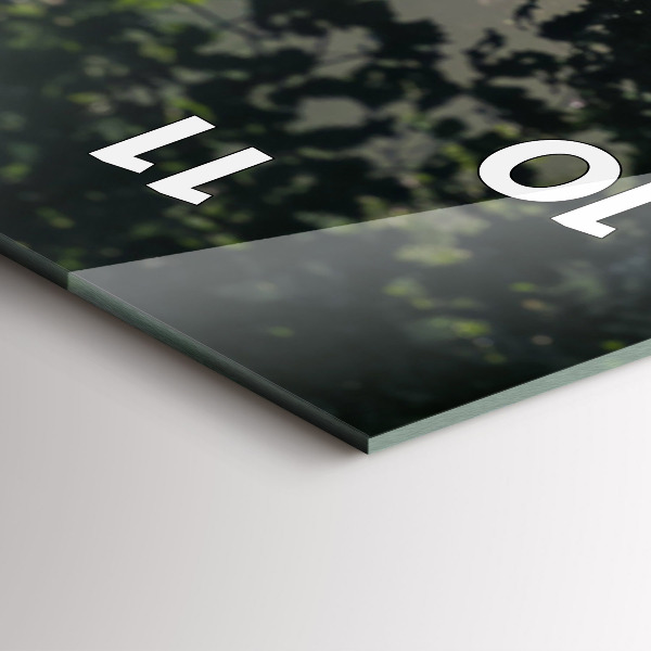 Vertikálne hodiny Lesná cesta a pruhy slnečného svetla