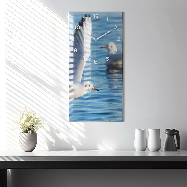 Vertikálne hodiny Čajky v Gdyni