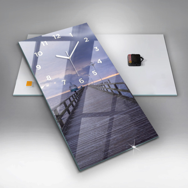 Vertikálne hodiny Mólo pri Baltskom mori