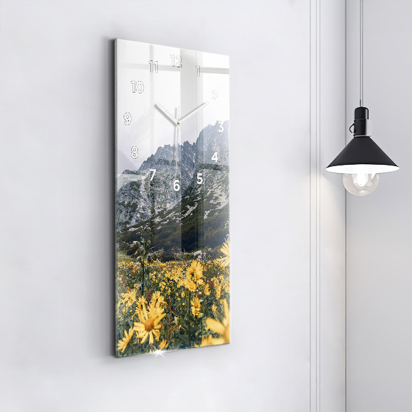 Vertikálne hodiny Lúka kvetov v horách