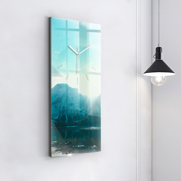 Vertikálne hodiny Hora a rieka v Poľsku