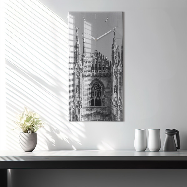 Vertikálne hodiny Katedrála Duomo di Milano