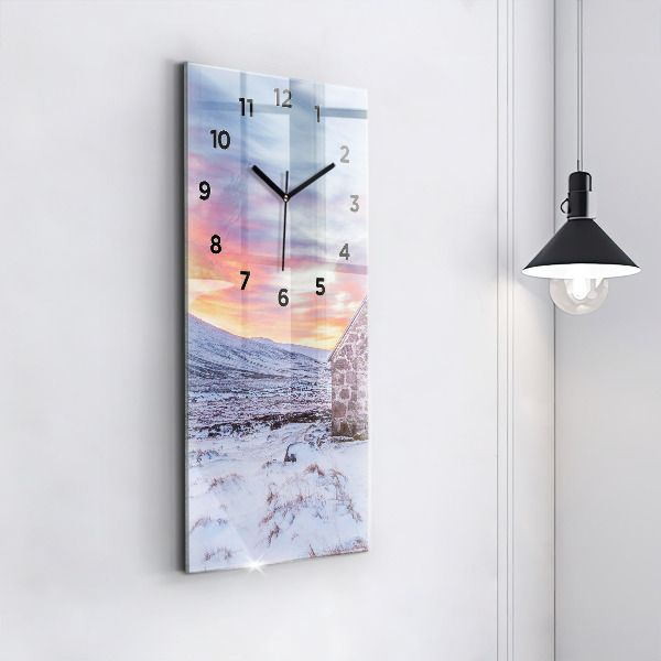 Vertikálne hodiny Chata v horskom prostredí