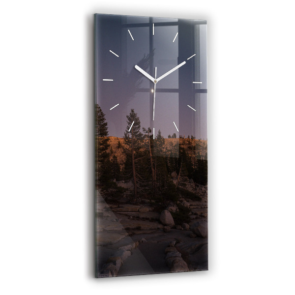 Vertikálne hodiny Yosemitská skalnatá cesta