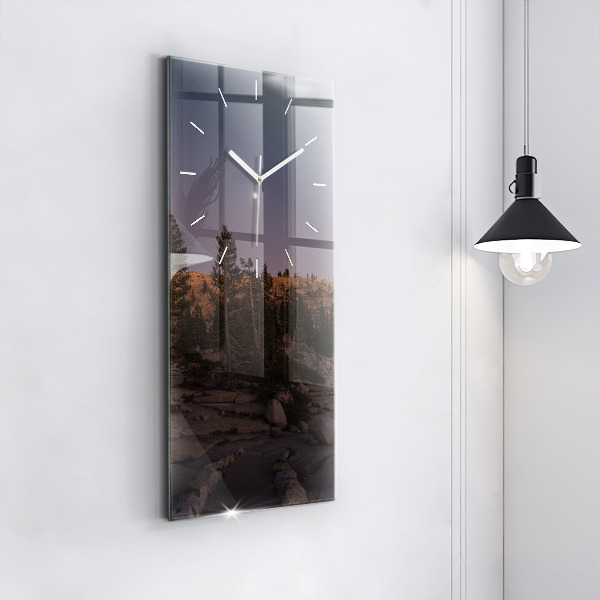 Vertikálne hodiny Yosemitská skalnatá cesta