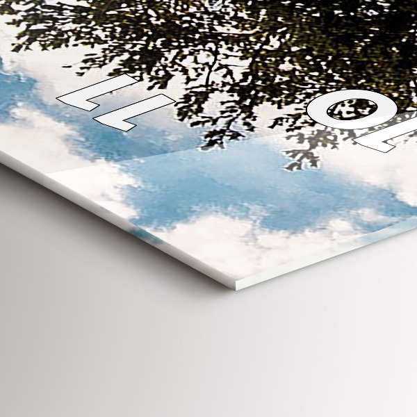 Vertikálne hodiny Strom na kopci