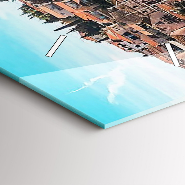 Vertikálne hodiny Lode v Chorvátsku