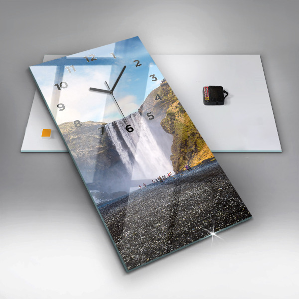 Vertikálne hodiny Vodopád na Islande