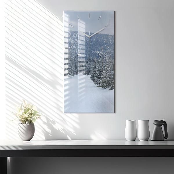 Vertikálne hodiny České Krkonoše v zime