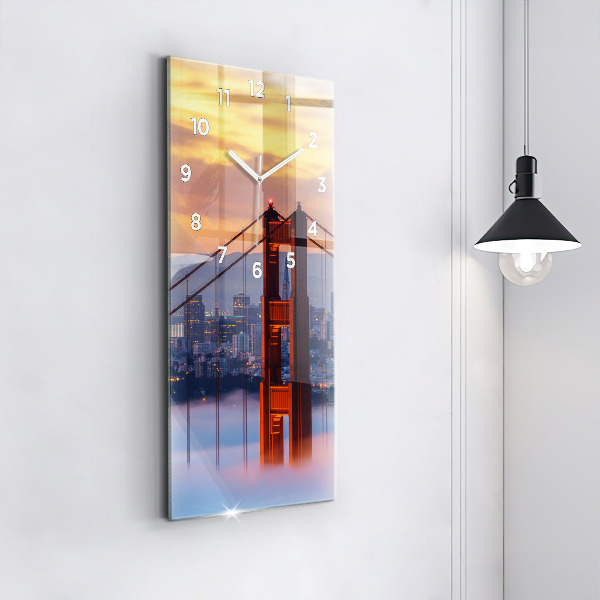 Vertikálne hodiny Most v San Franciscu