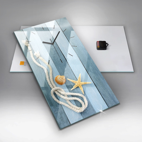 Vertikálne hodiny Pruhované dosky a motýlik