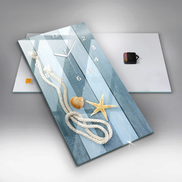 Vertikálne hodiny Pruhované dosky a motýlik