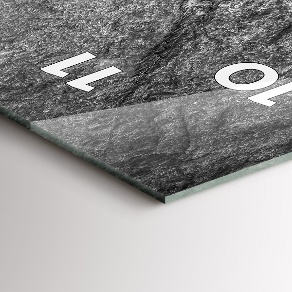 Vertikálne hodiny Sopečná hornina