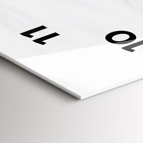 Vertikálne hodiny Spiace malé mačiatko