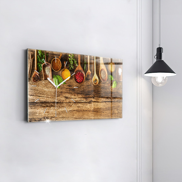 Horizontálne hodiny Lyžice korenia