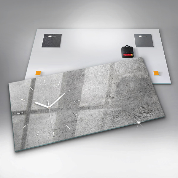 Horizontálne hodiny Surová stena