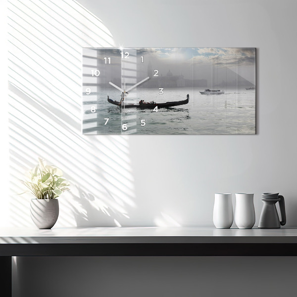 Horizontálne hodiny Benátska gondola