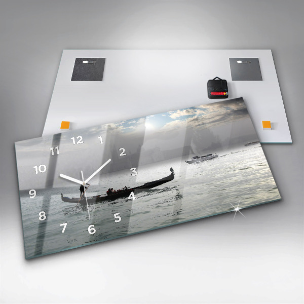 Horizontálne hodiny Benátska gondola