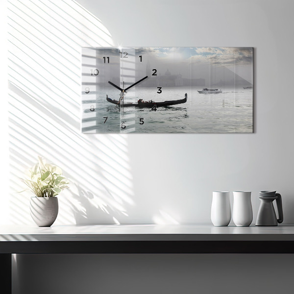 Horizontálne hodiny Benátska gondola