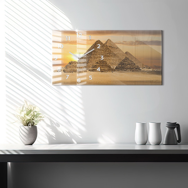 Horizontálne hodiny Pyramídy a západ slnka