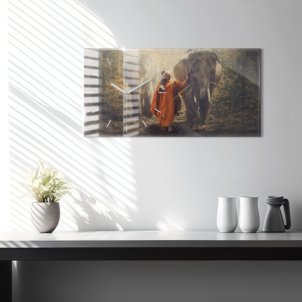 Horizontálne hodiny Mních vedúci slony