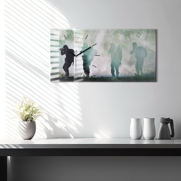 Horizontálne hodiny Vojaci v lese