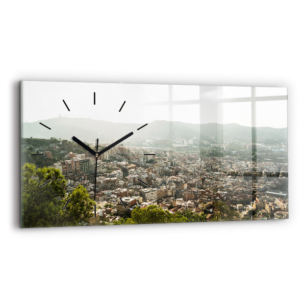 Horizontálne hodiny Pohľad z Barcelony na Montjuic