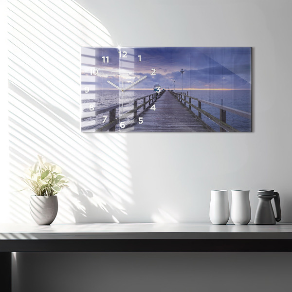 Horizontálne hodiny Mólo pri Baltskom mori
