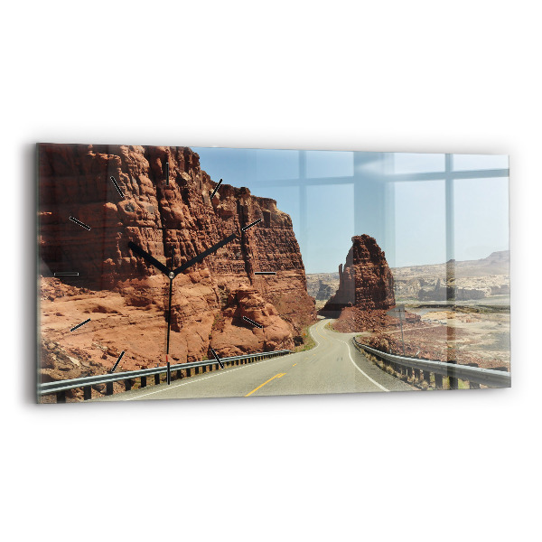 Horizontálne hodiny Route 66 v USA
