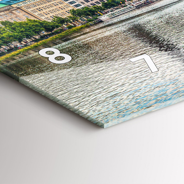 Horizontálne hodiny Binnenalster v Hamburgu