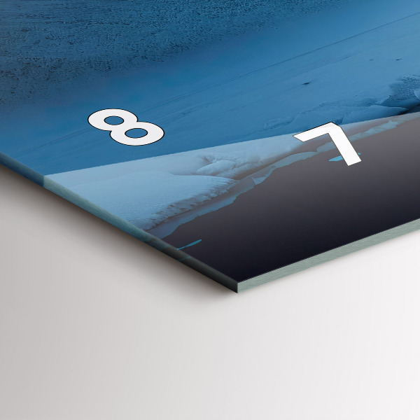 Horizontálne hodiny Stan v horách na Islande