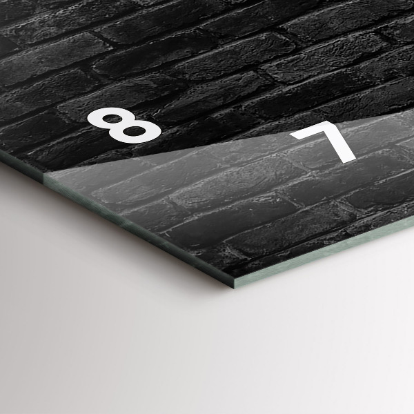 Horizontálne hodiny Tmavá tehlová stena